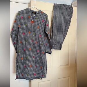 Pakistani designer Chineyre kameez shalwar